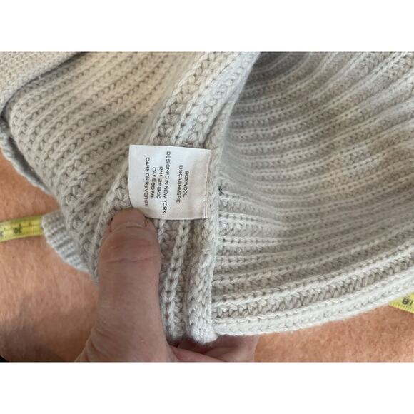 Intermix Wool/Cashmere Cream Pullover Mock Turtleneck Crop Sweater Sz M - Picture 13 of 14